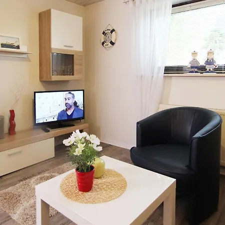 Juju Apartment